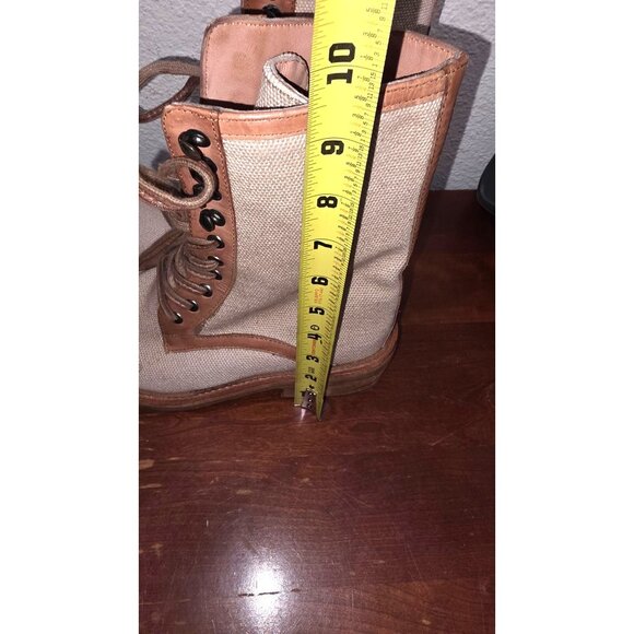 Vintage Foundry Women's 8 Beige & Brown Canvas Leather Lace-Up Combat Boots - Picture 7 of 10